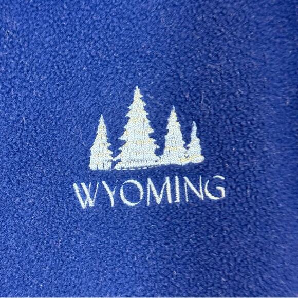 10,000 Feet Above Sea Level, Blue Fleece Vest with Wyoming Tree Design. Size XL - Picture 2 of 6